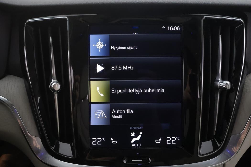 VOLVO V60 2022