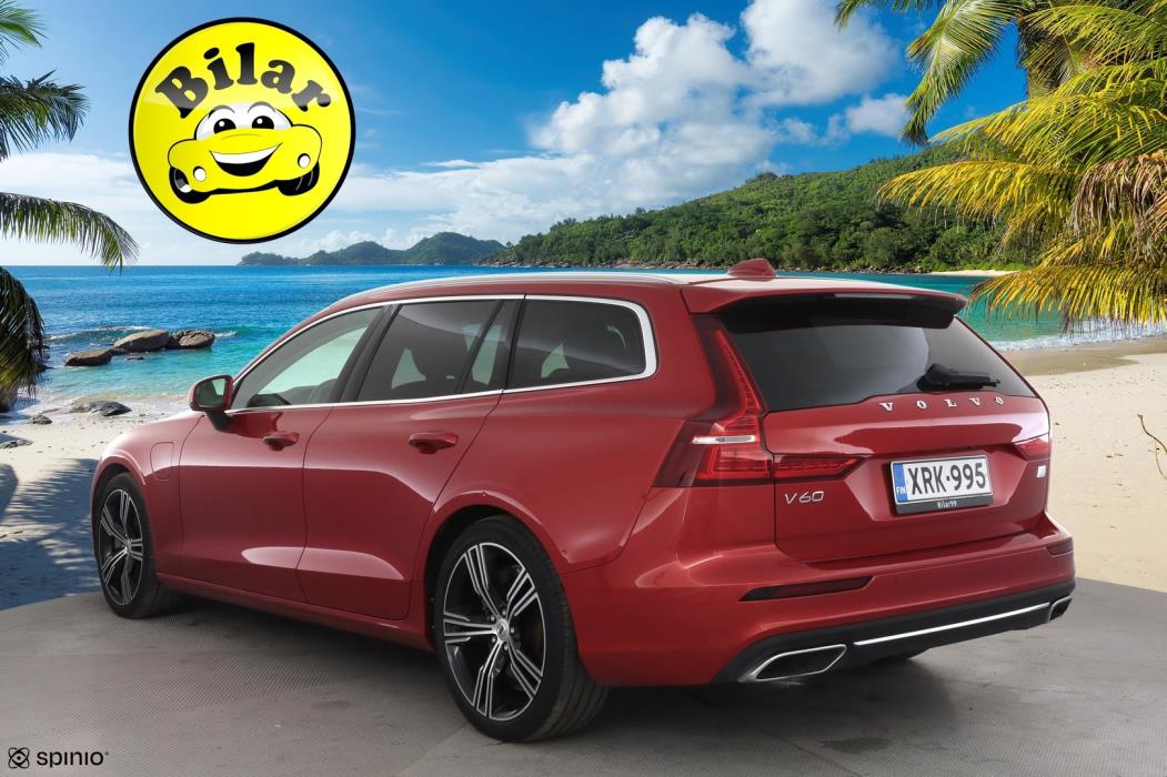 VOLVO V60 2022
