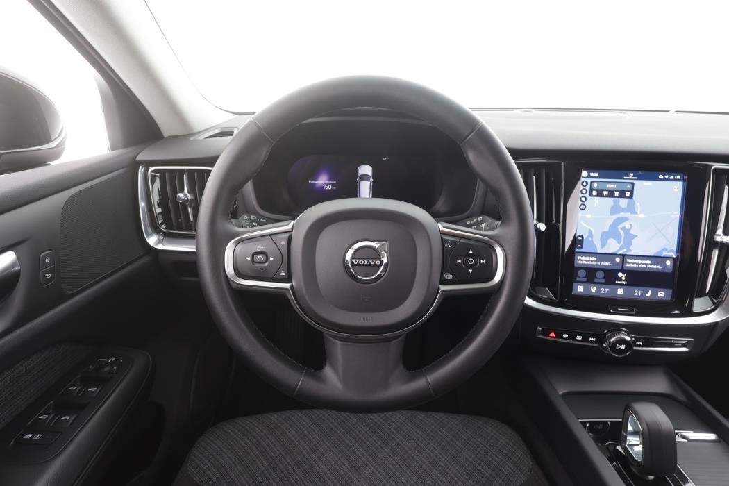 VOLVO V60 2023