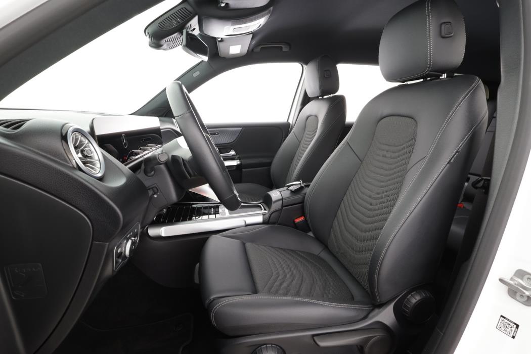 MERCEDES-BENZ EQB 2024