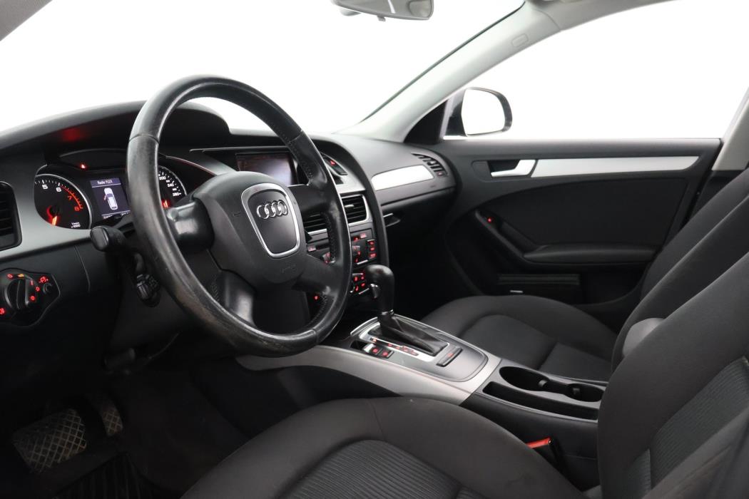 AUDI A4 2009