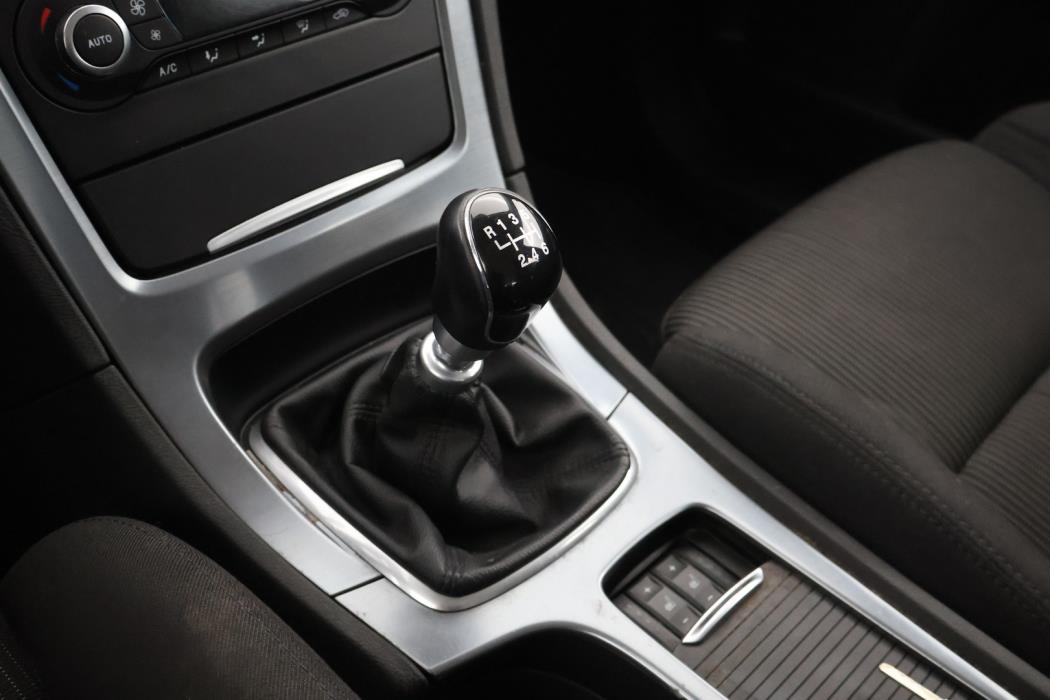 FORD Mondeo 2011