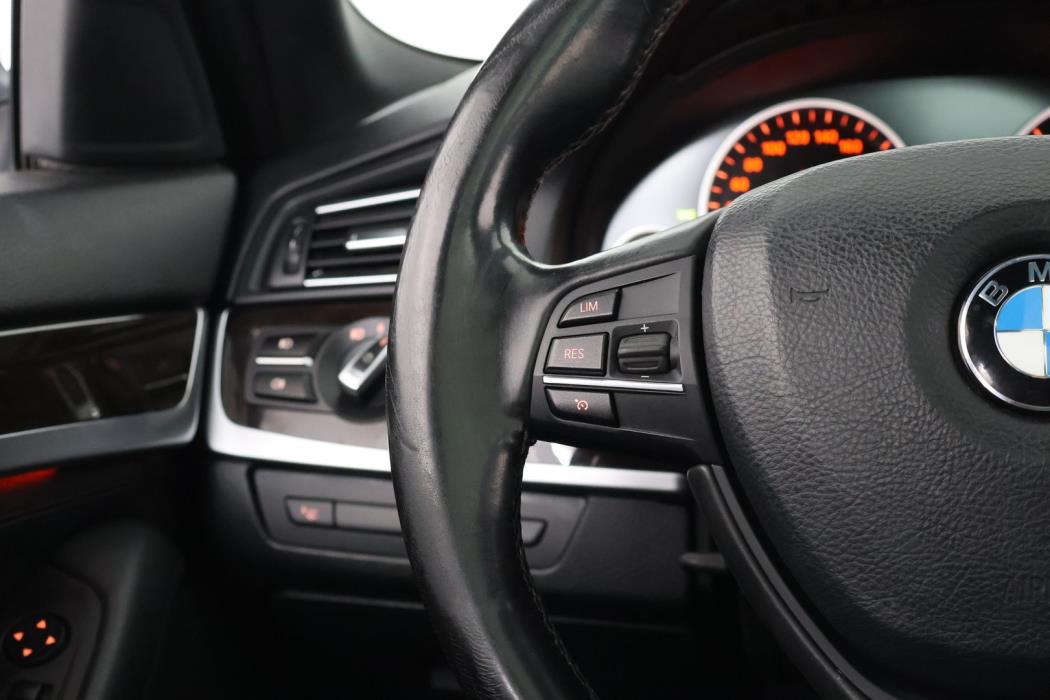 BMW 530 2011