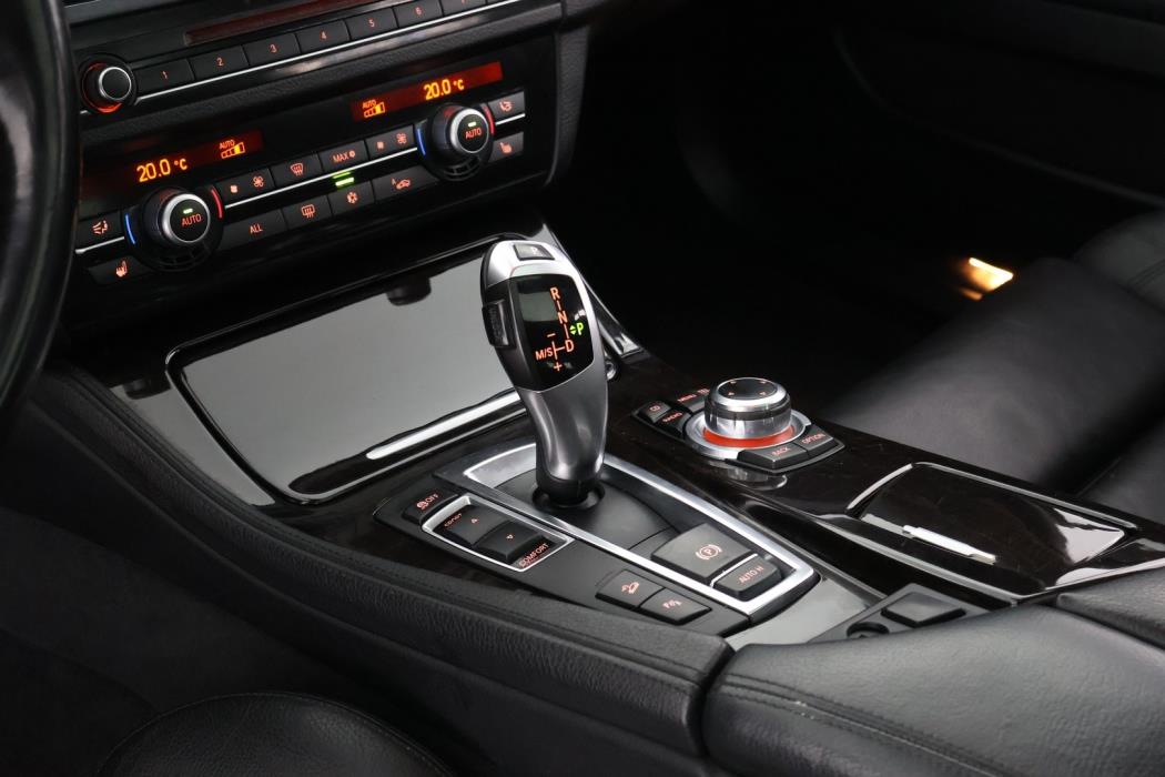 BMW 530 2011