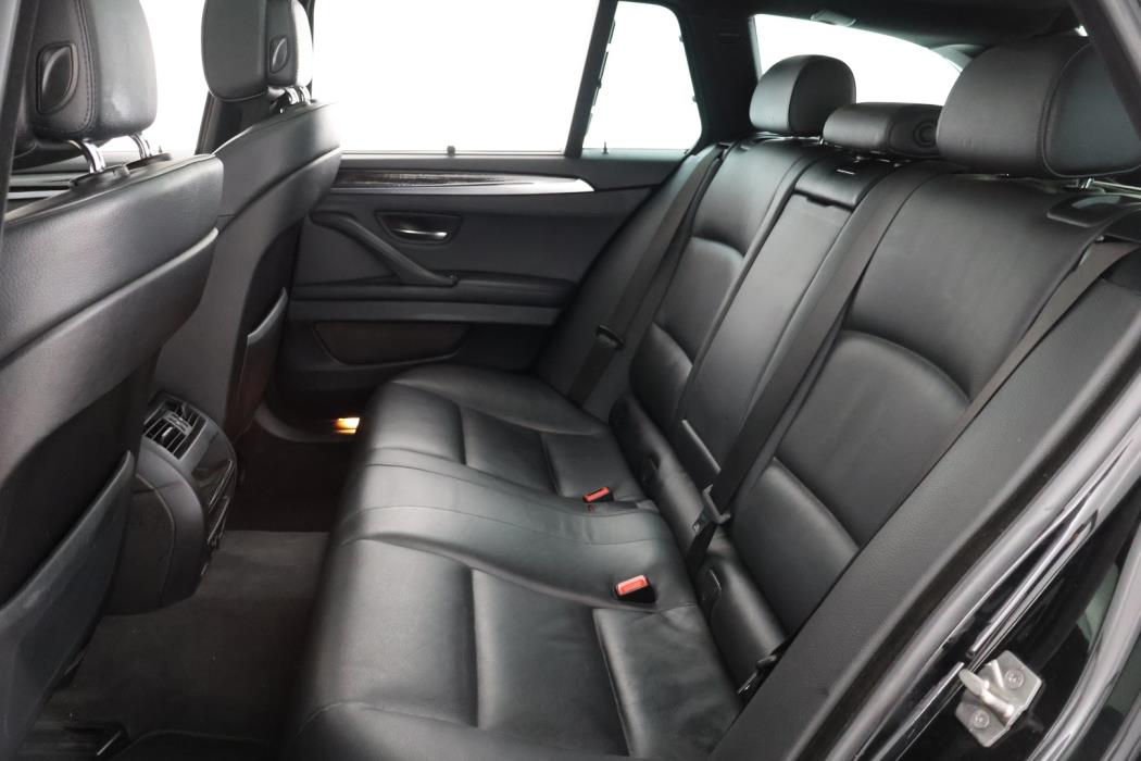 BMW 530 2011