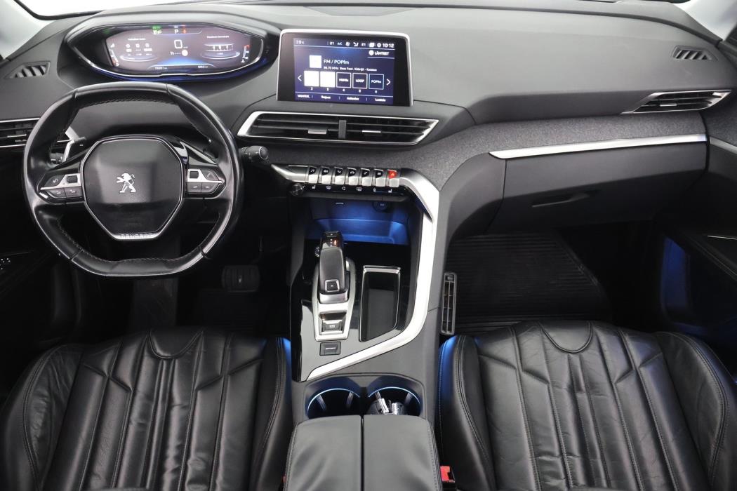PEUGEOT 5008 2018