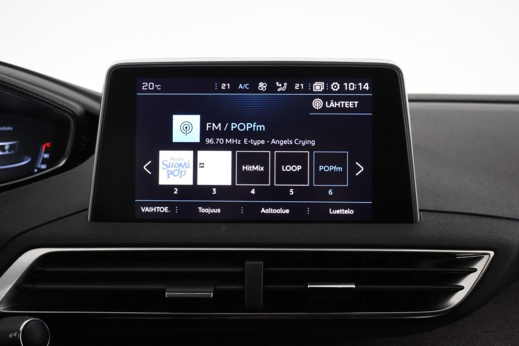 PEUGEOT 5008 2018