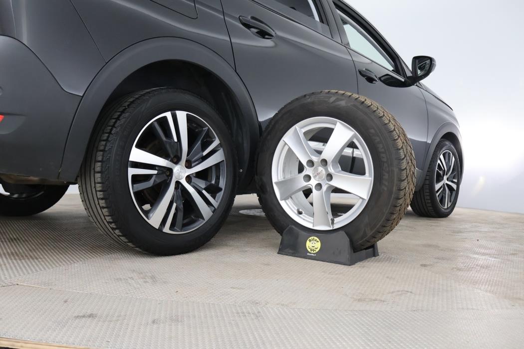 PEUGEOT 5008 2018