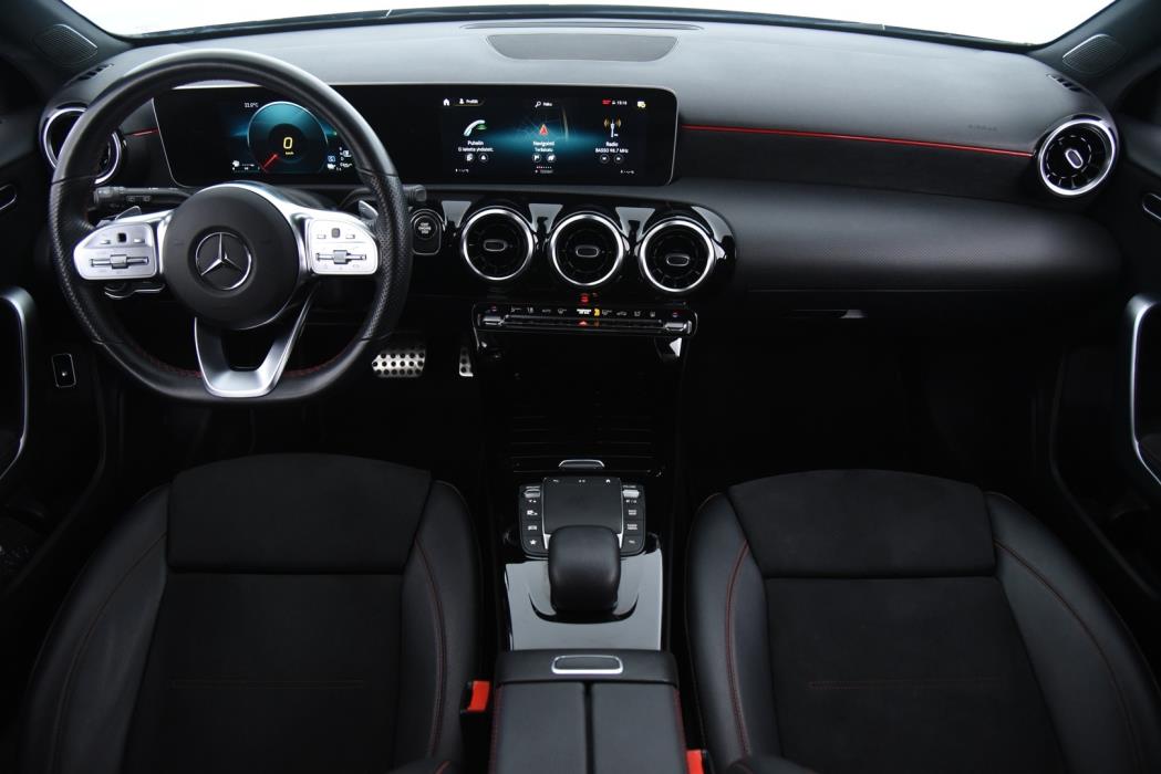 MERCEDES-BENZ A 2020