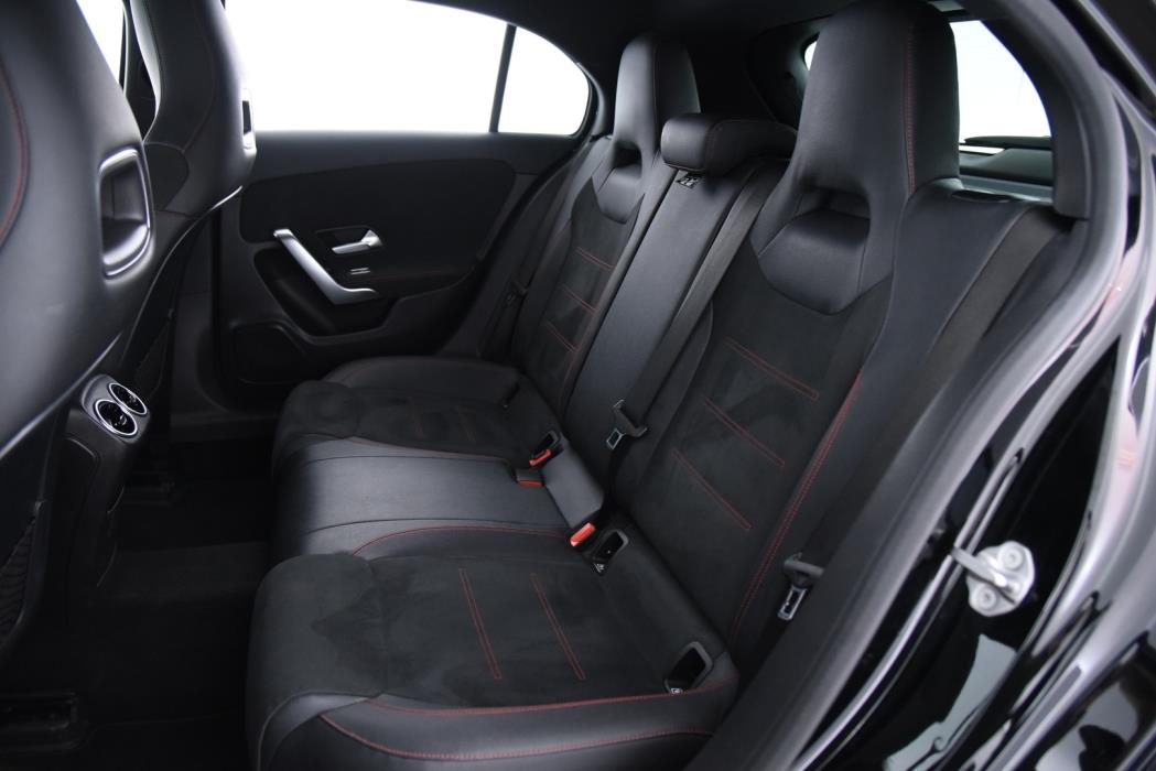 MERCEDES-BENZ A 2020