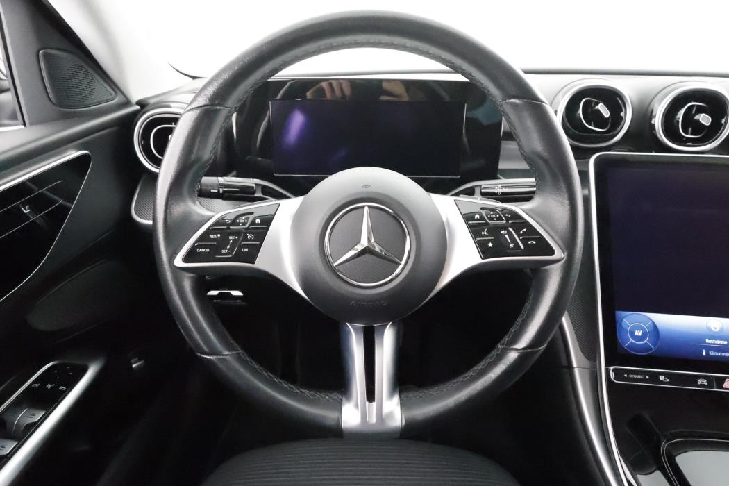 MERCEDES-BENZ C 2022