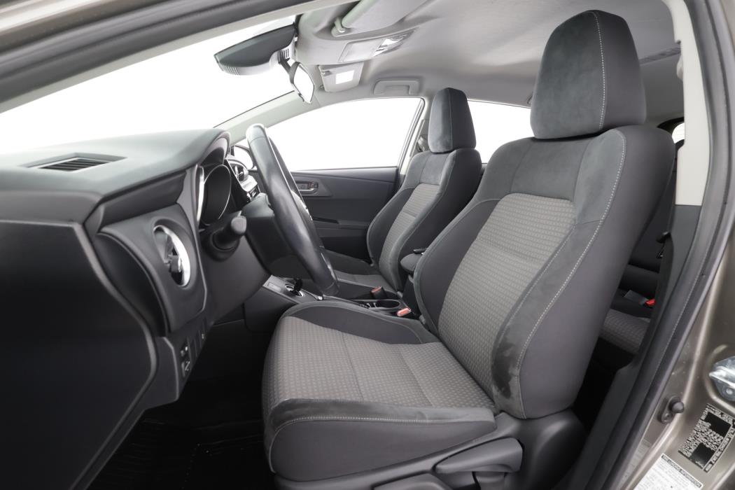 TOYOTA Auris 2019
