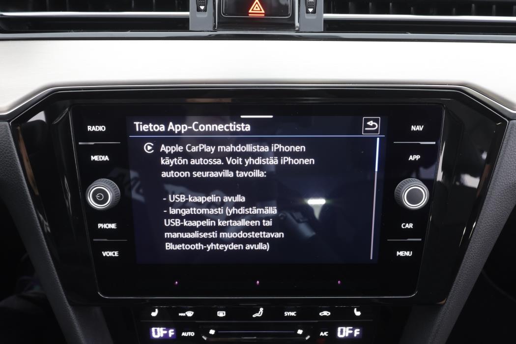 VOLKSWAGEN Passat 2022