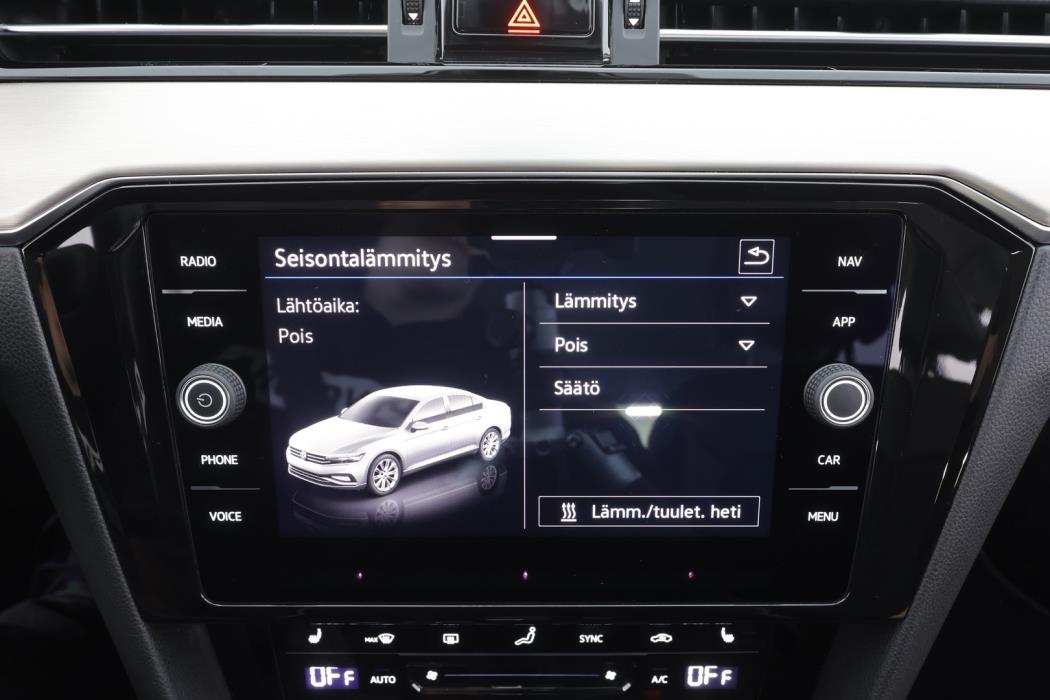 VOLKSWAGEN Passat 2022