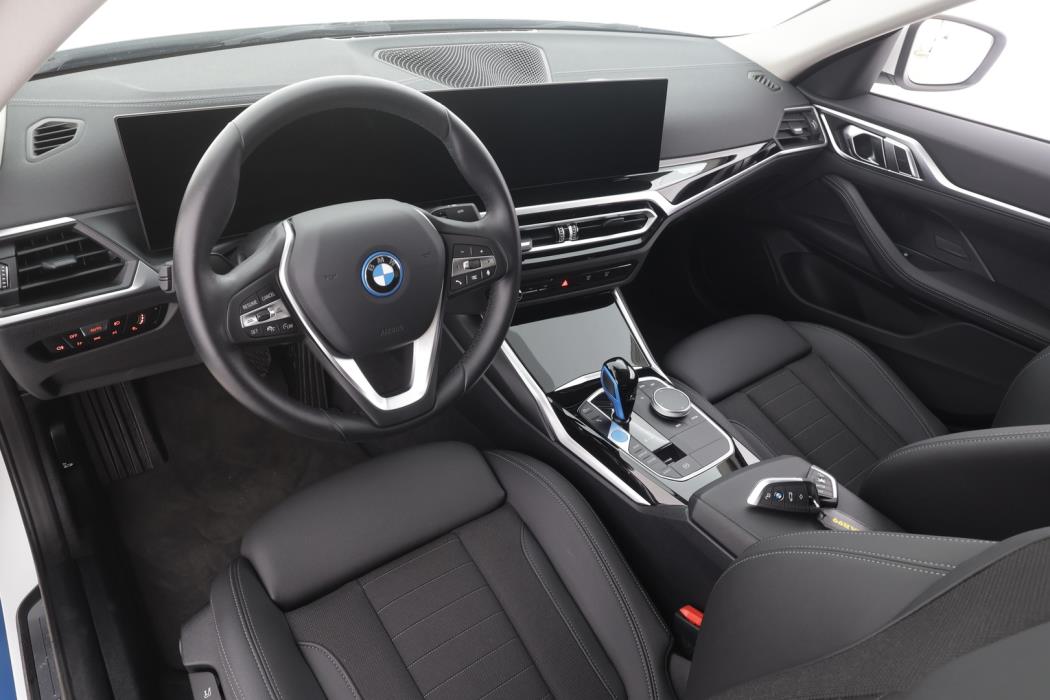 BMW i4 2023