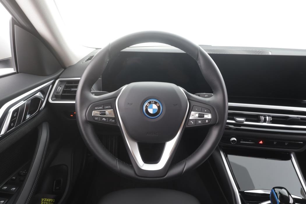 BMW i4 2023
