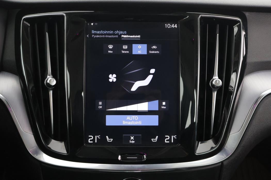 VOLVO V60 2020