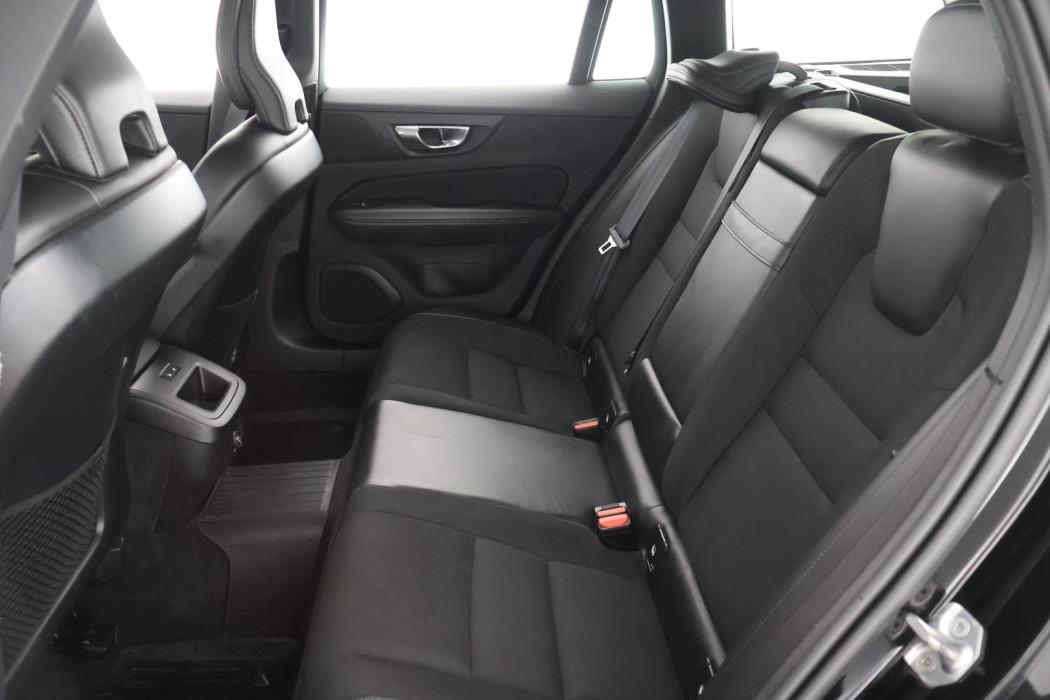 VOLVO V60 2020