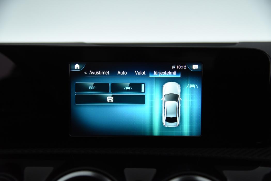 MERCEDES-BENZ A 2021