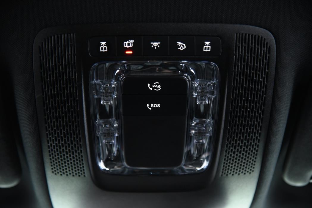 MERCEDES-BENZ A 2021