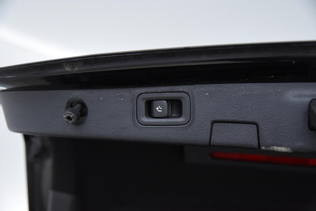 MERCEDES-BENZ A 2021