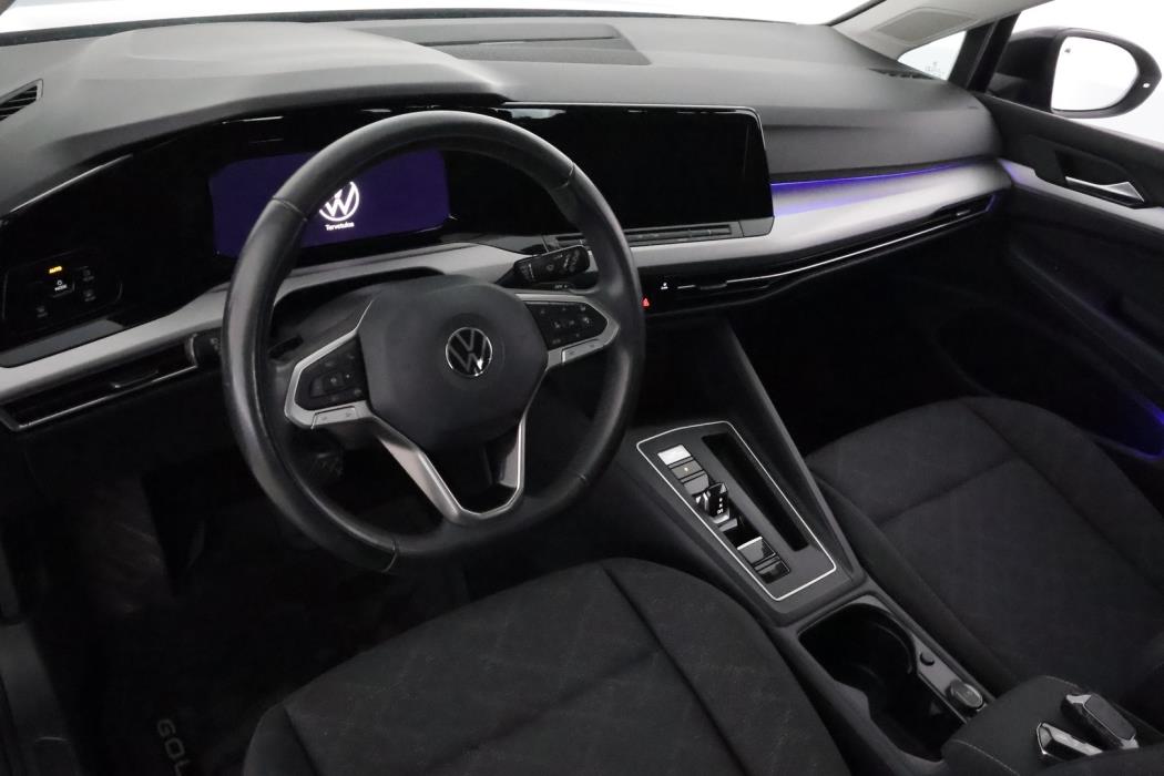 VOLKSWAGEN Golf 2021