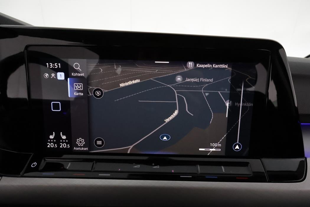 VOLKSWAGEN Golf 2021