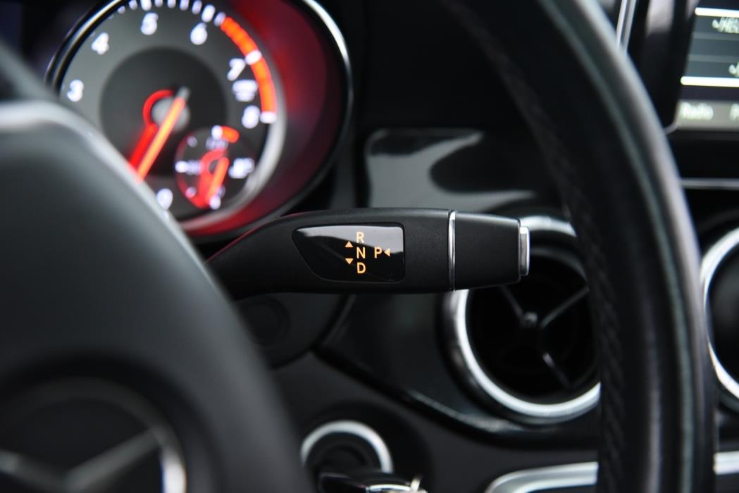 MERCEDES-BENZ CLA 2014