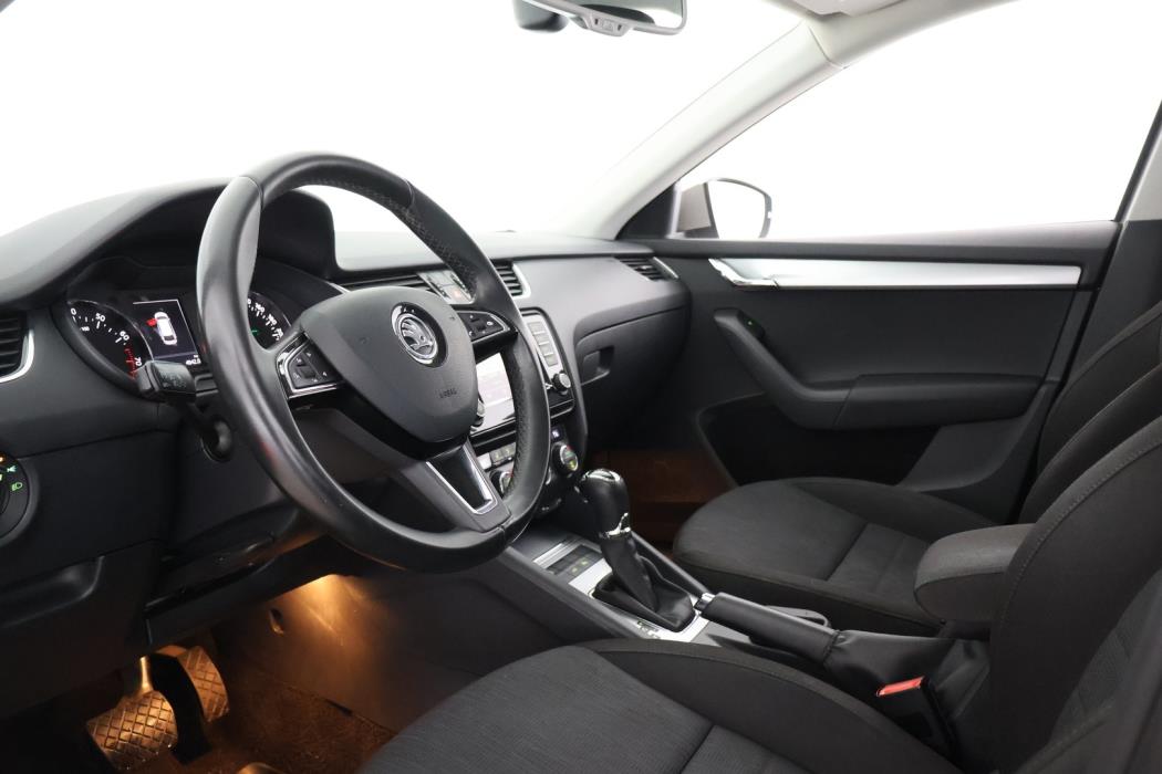 SKODA Octavia 2016