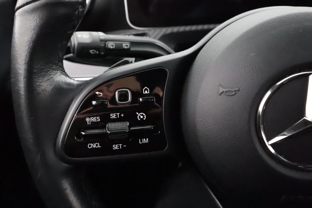 MERCEDES-BENZ A 2019