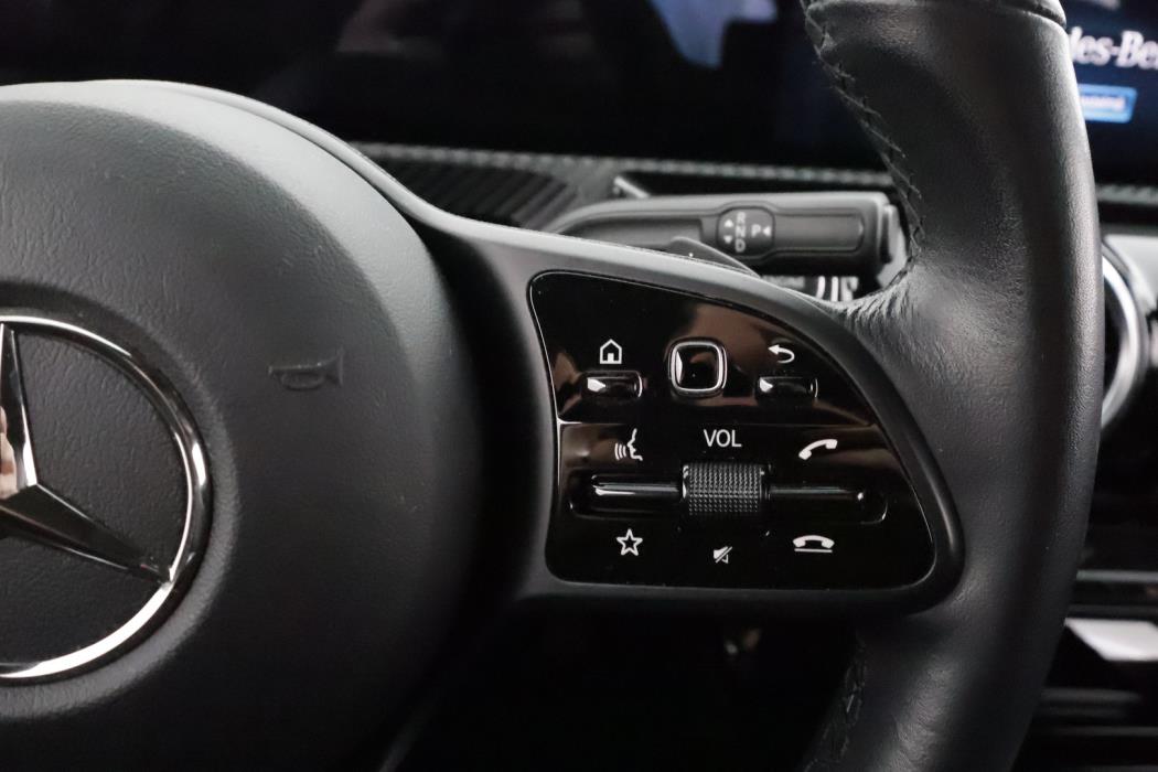 MERCEDES-BENZ A 2019