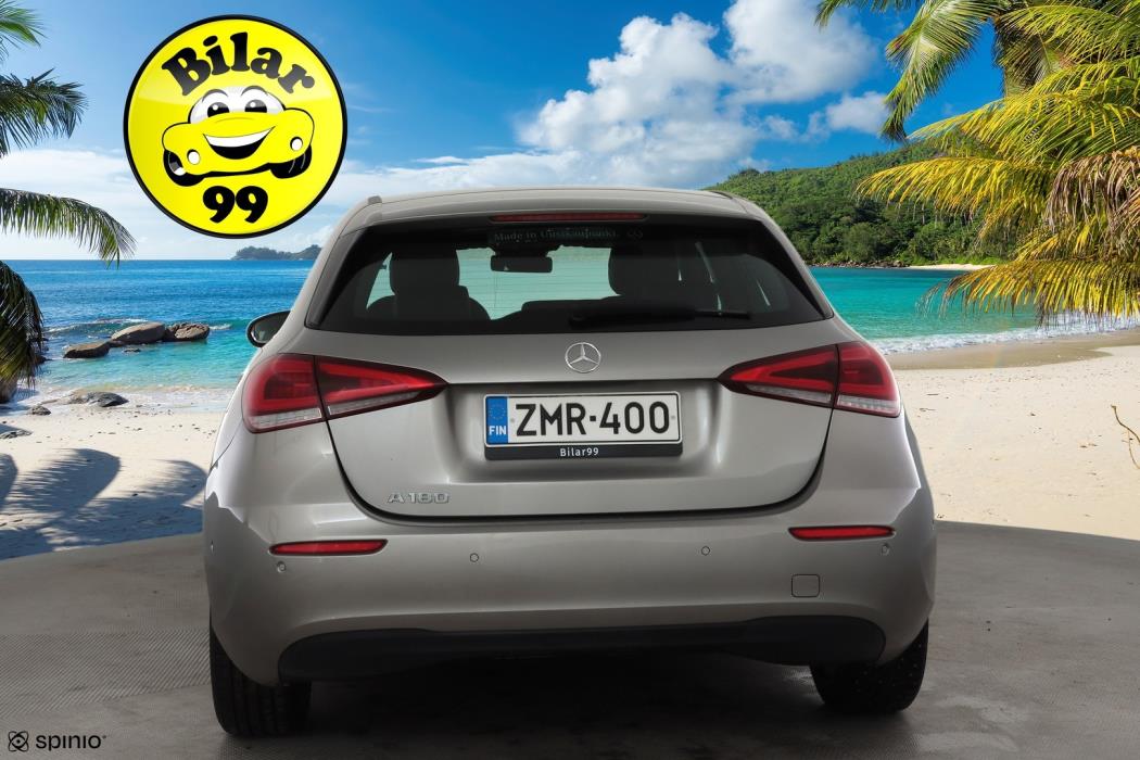 MERCEDES-BENZ A 2019