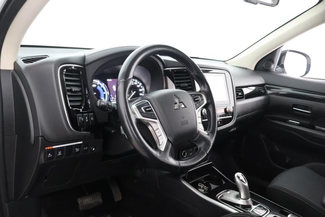 MITSUBISHI Outlander PHEV 2021