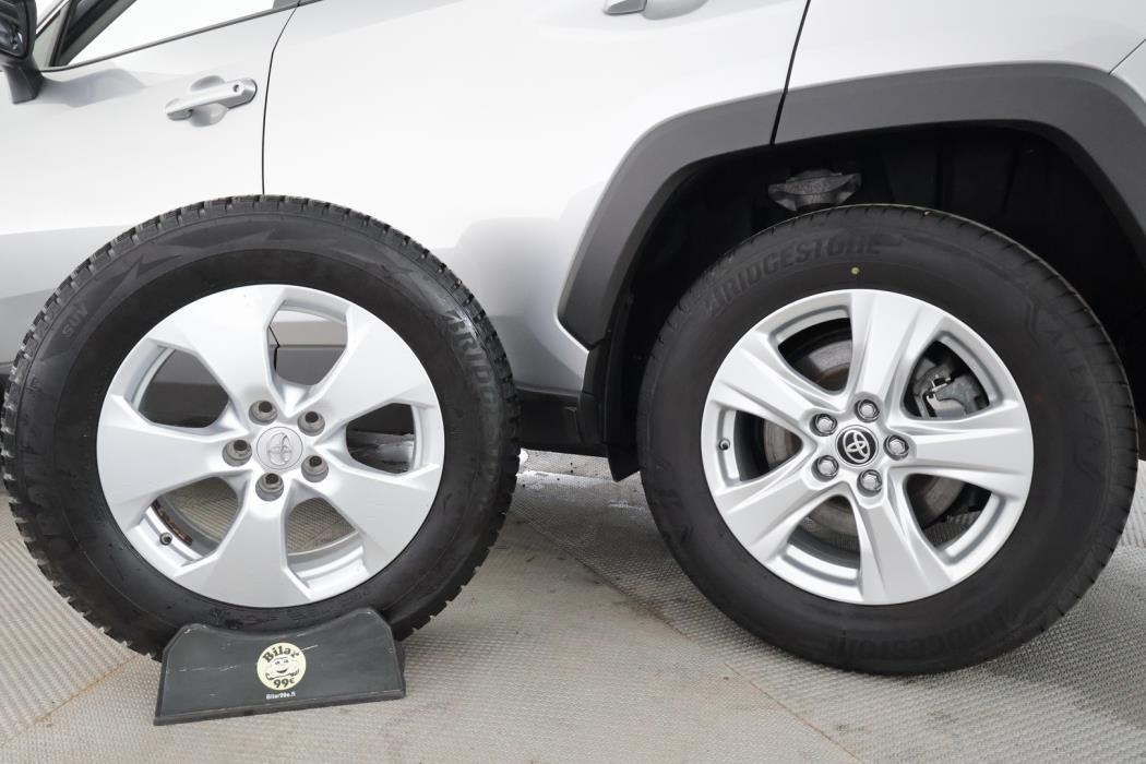 TOYOTA RAV4 2020