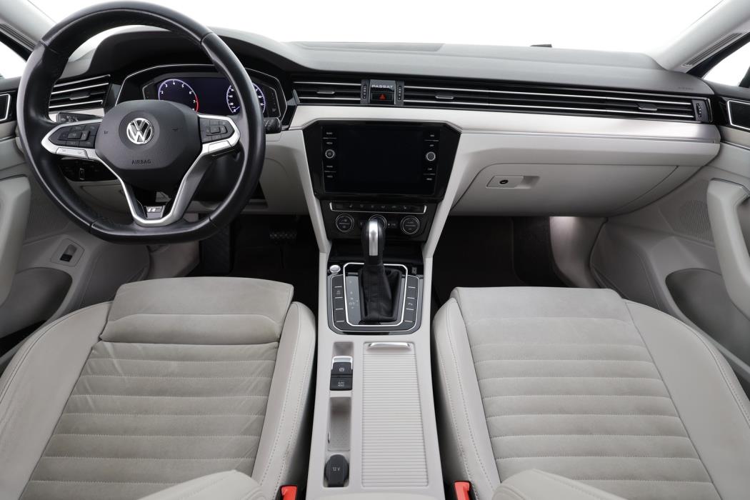 VOLKSWAGEN Passat 2020