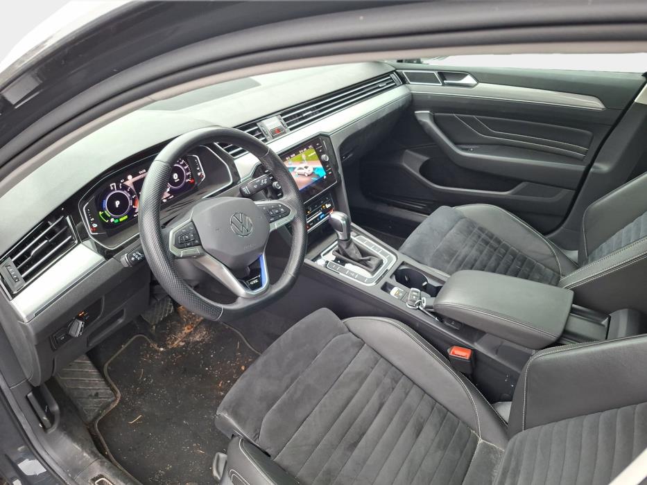 VOLKSWAGEN Passat 2021