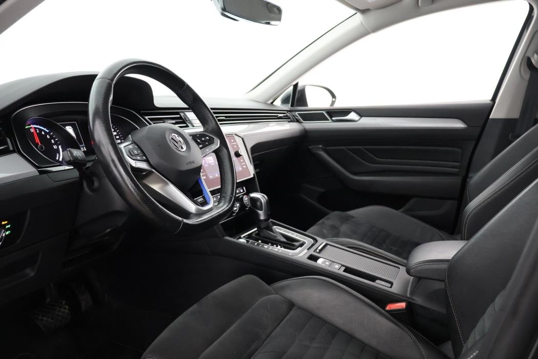 VOLKSWAGEN Passat 2020