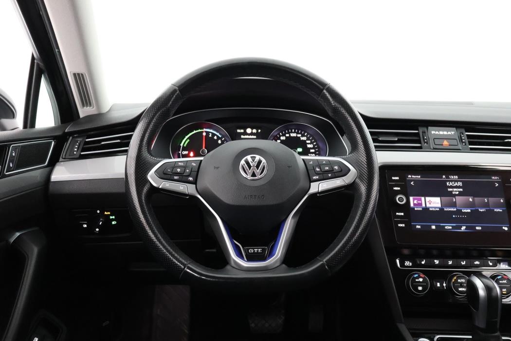 VOLKSWAGEN Passat 2020