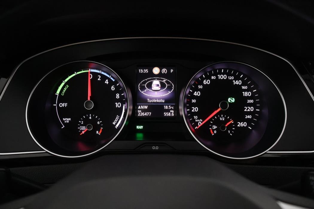 VOLKSWAGEN Passat 2020