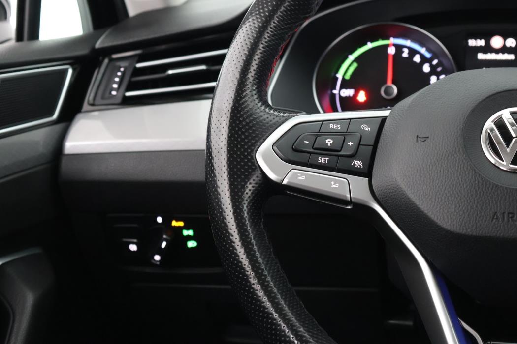 VOLKSWAGEN Passat 2020