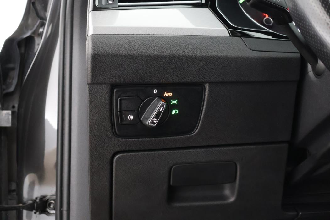 VOLKSWAGEN Passat 2020
