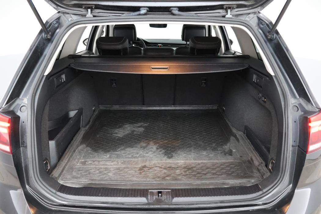VOLKSWAGEN Passat 2020