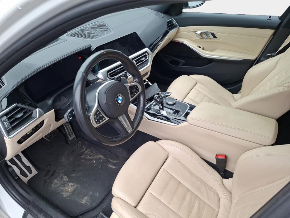 BMW 330 2020