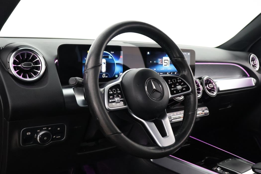 MERCEDES-BENZ GLB 2021