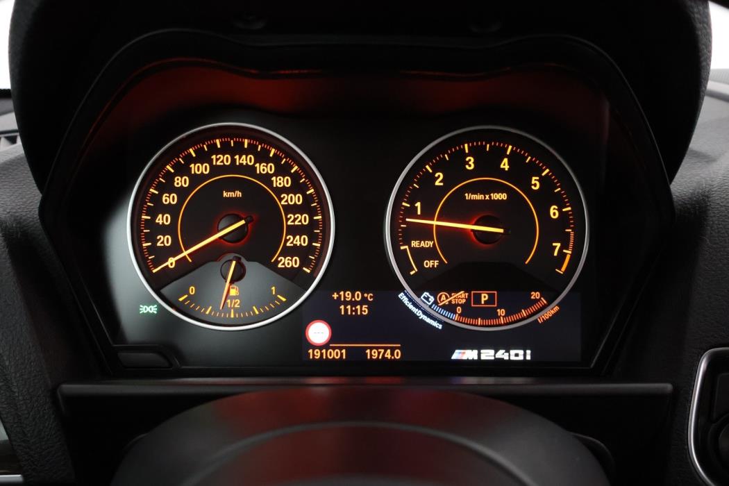 BMW M240i 2017