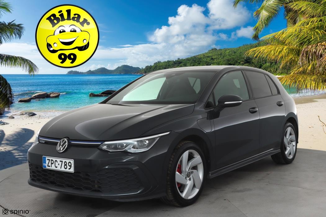 VOLKSWAGEN Golf 2023