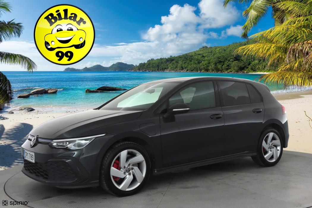 VOLKSWAGEN Golf 2023