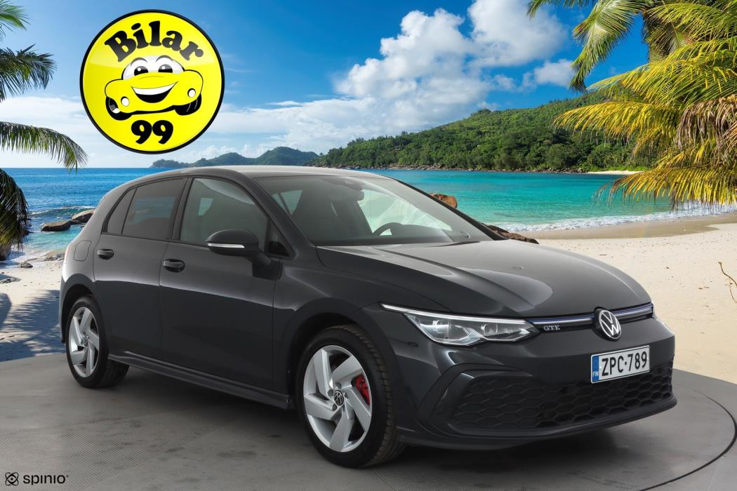 VOLKSWAGEN Golf 2023