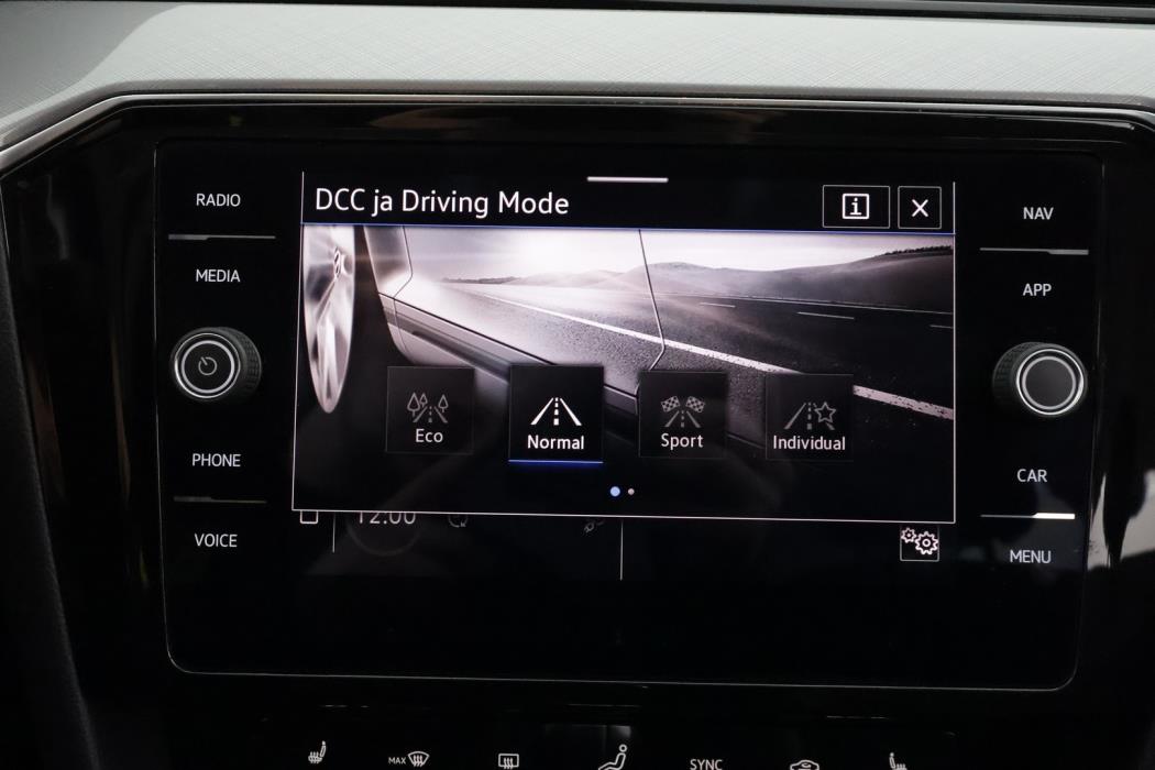 VOLKSWAGEN Passat 2021