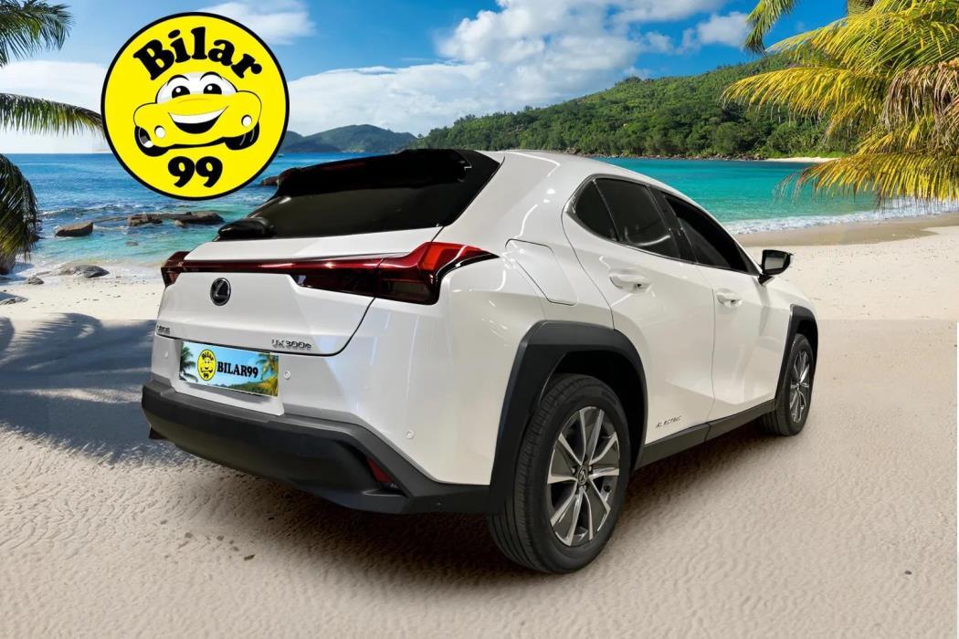 LEXUS UX 2022
